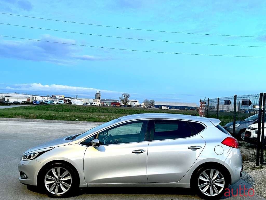 2015' Kia Ceed photo #5