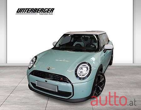 2024' MINI Cooper photo #1