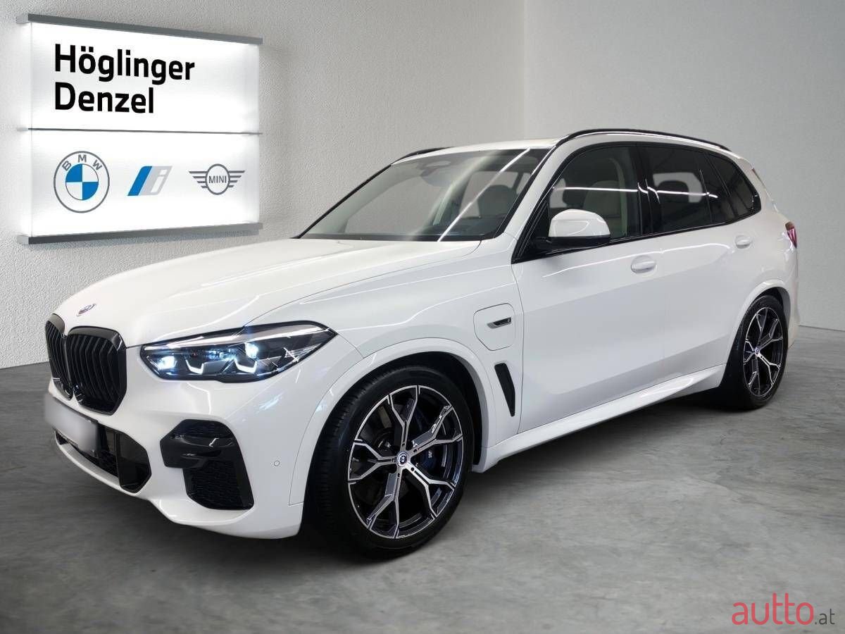 2023' BMW X5 photo #2