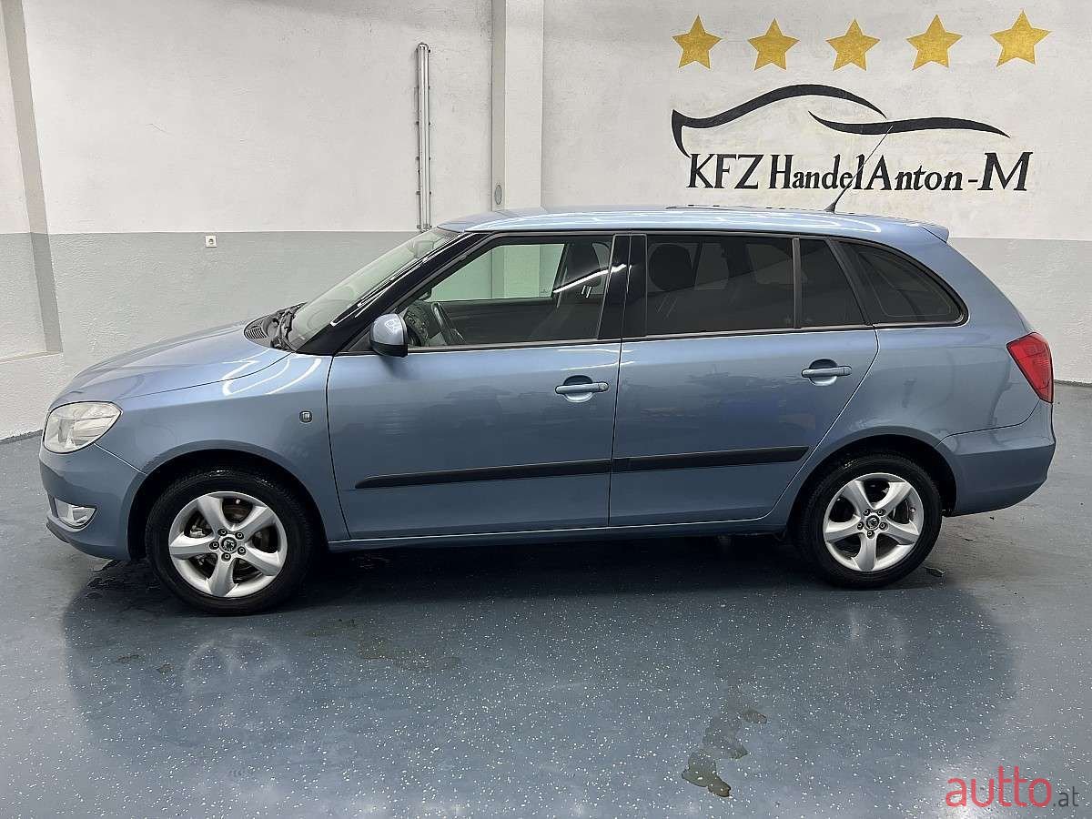 2010' Skoda Fabia photo #2