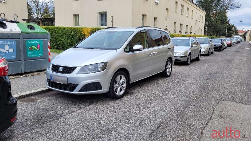 2012' SEAT Alhambra photo #1