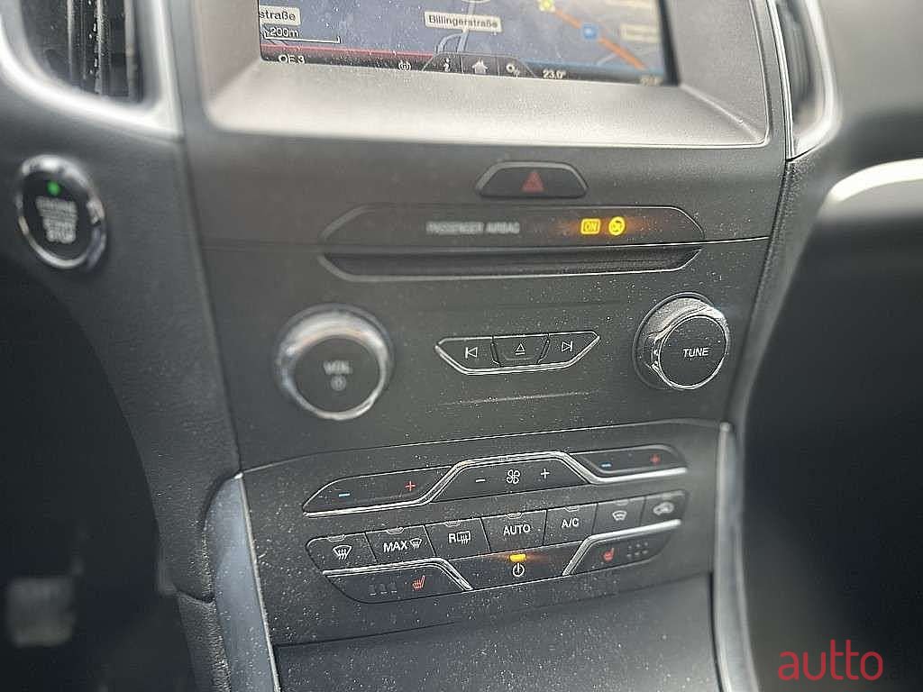 2016' Ford Galaxy photo #4