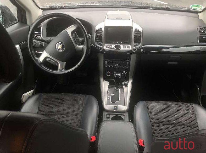 2012' Chevrolet Captiva photo #1