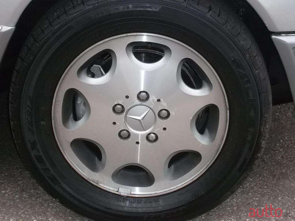 1995' Mercedes-Benz E-Klasse photo #3