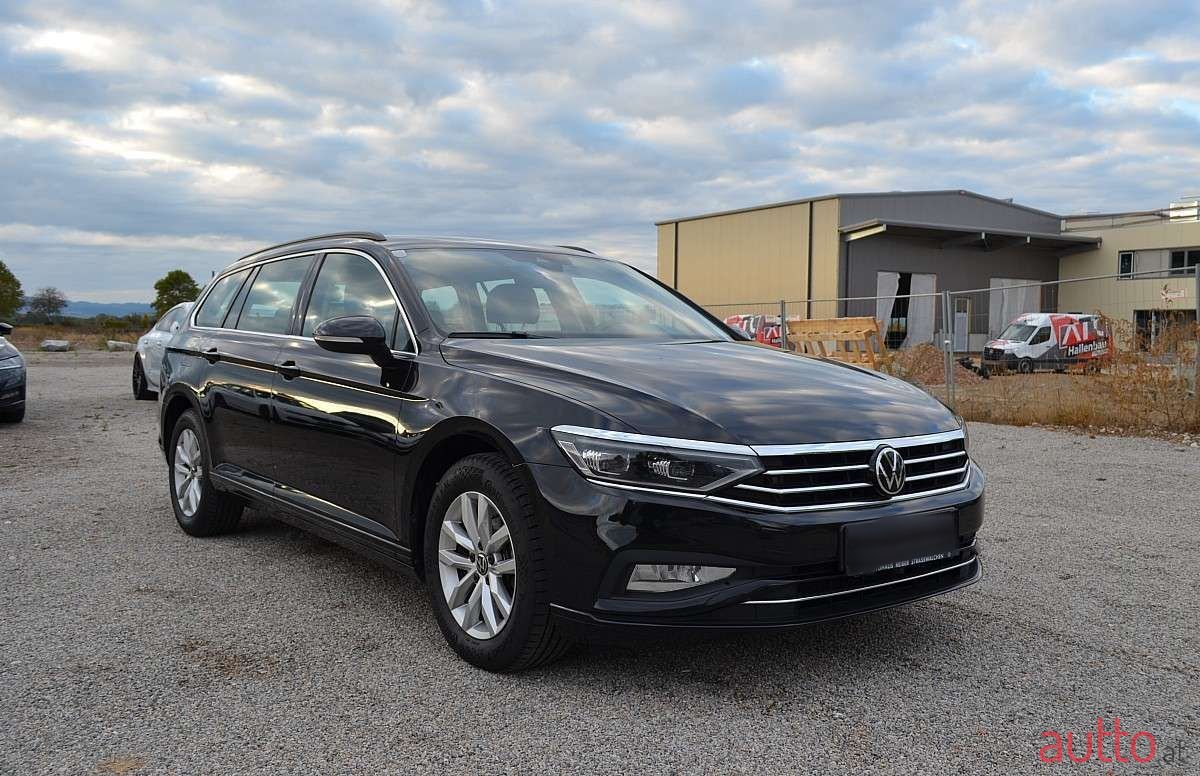 2022' Volkswagen Passat photo #6