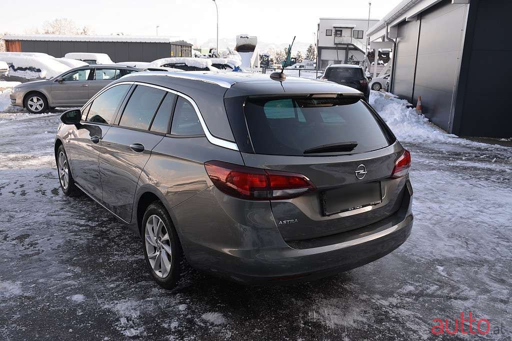 2021' Opel Astra photo #4