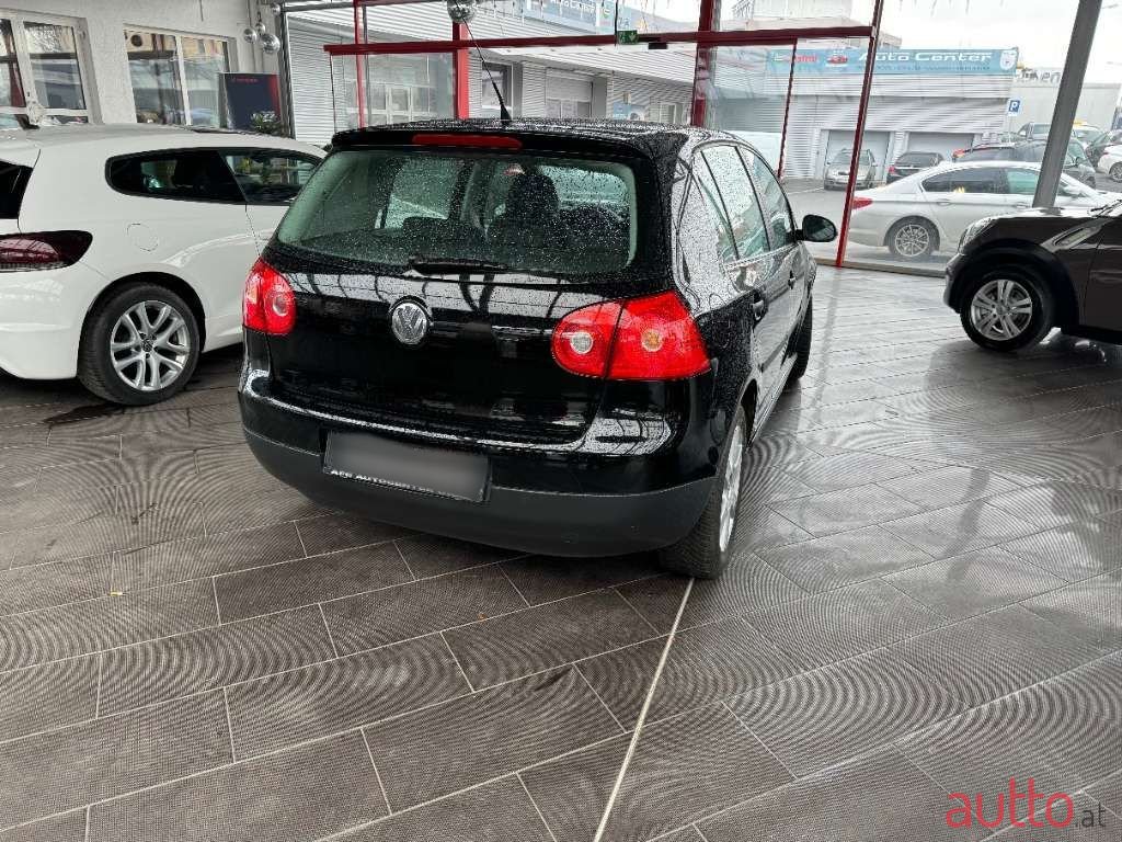 2006' Volkswagen Golf photo #6