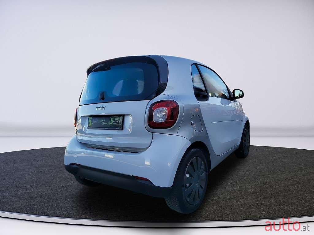 2018' Smart Fortwo photo #3