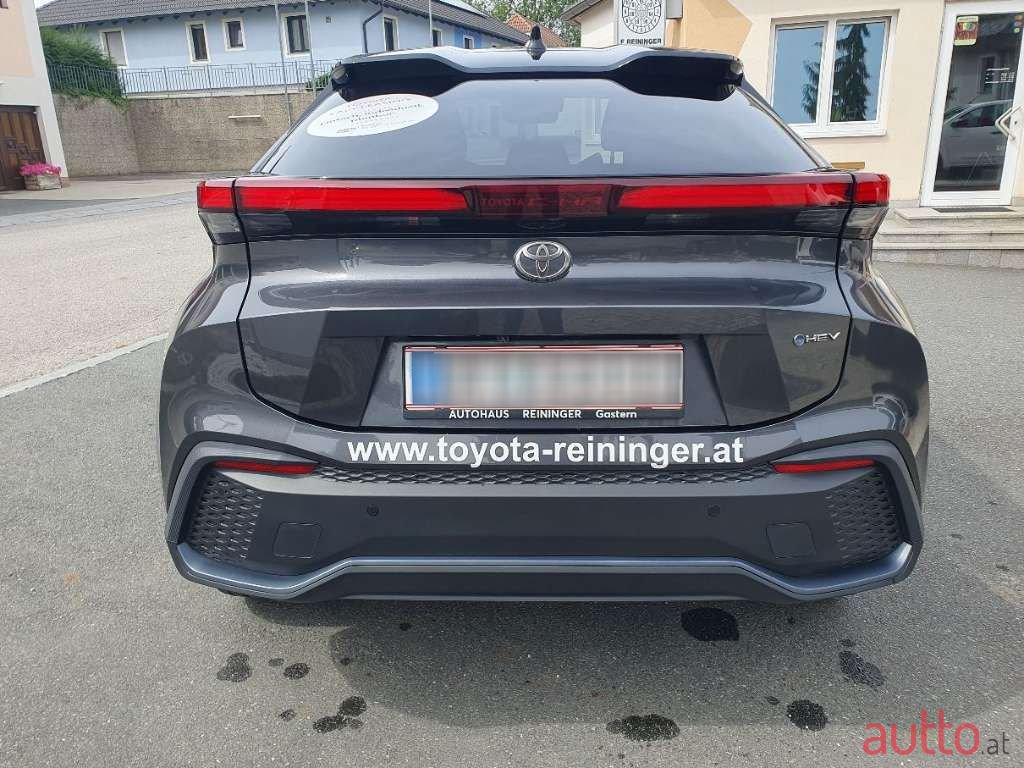 2023' Toyota C-HR photo #4