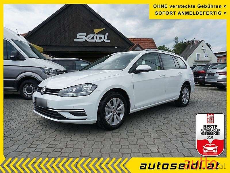 2019' Volkswagen Golf photo #1