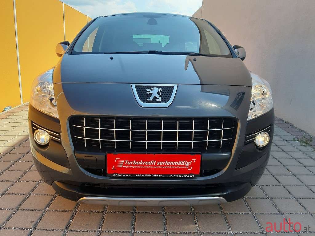 2011' Peugeot 3008 photo #3