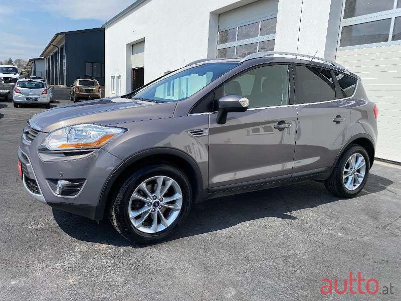 2011' Ford Kuga photo #2