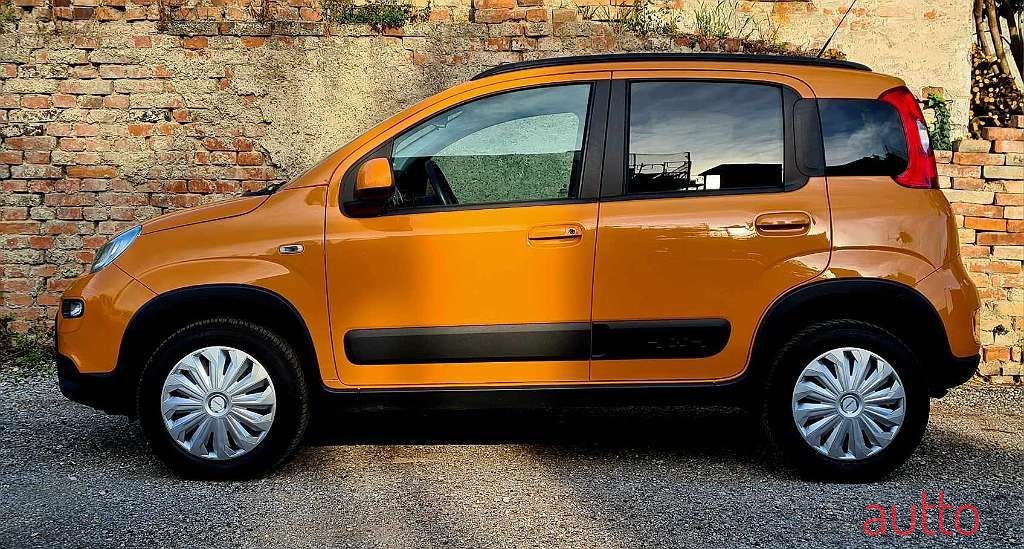 2016' Fiat Panda photo #5