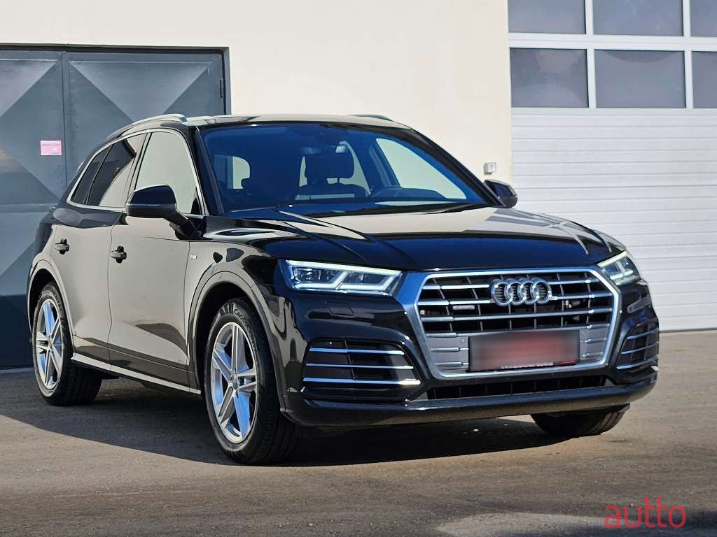 2017' Audi Q5 photo #2