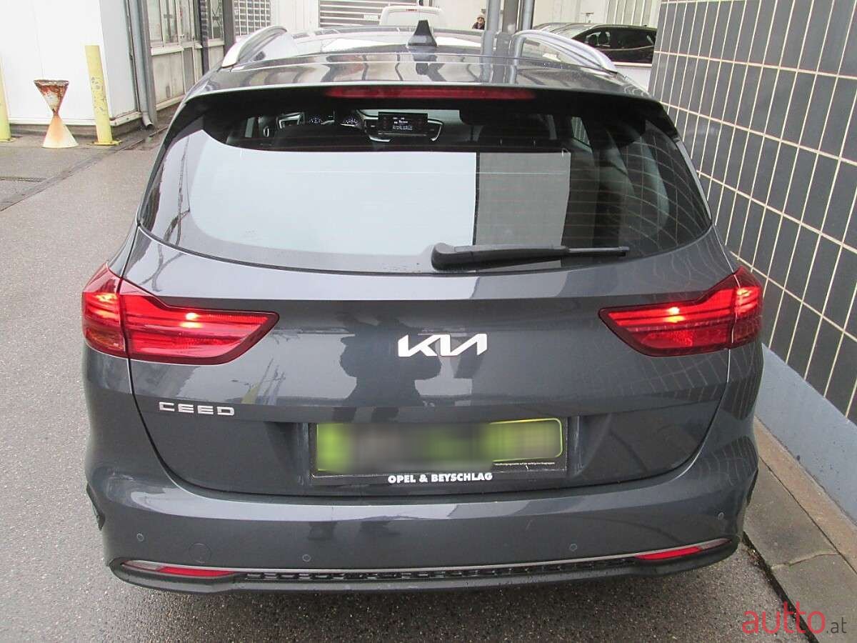 2023' Kia Ceed photo #6