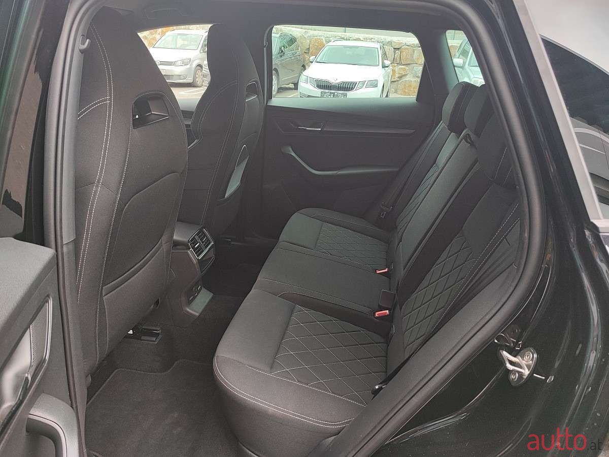 2019' Skoda Karoq photo #6