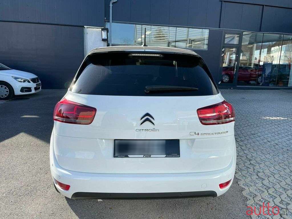 2018' Citroen C4 Picasso photo #6