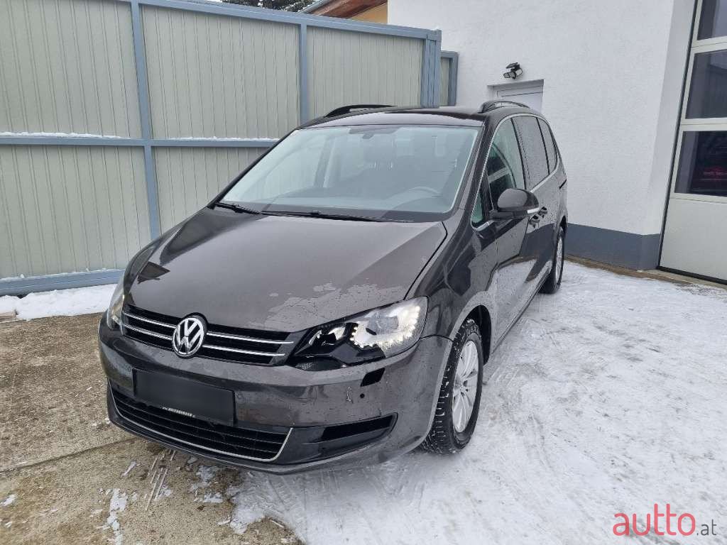 2014' Volkswagen Sharan photo #3