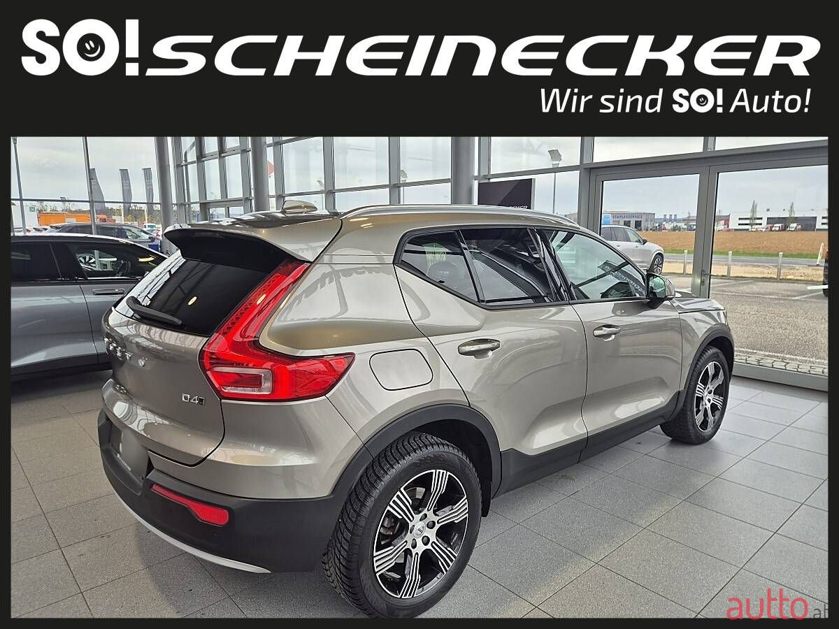 2020' Volvo XC40 photo #4