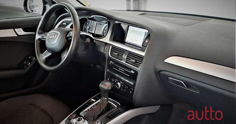 2013' Audi A4 photo #3