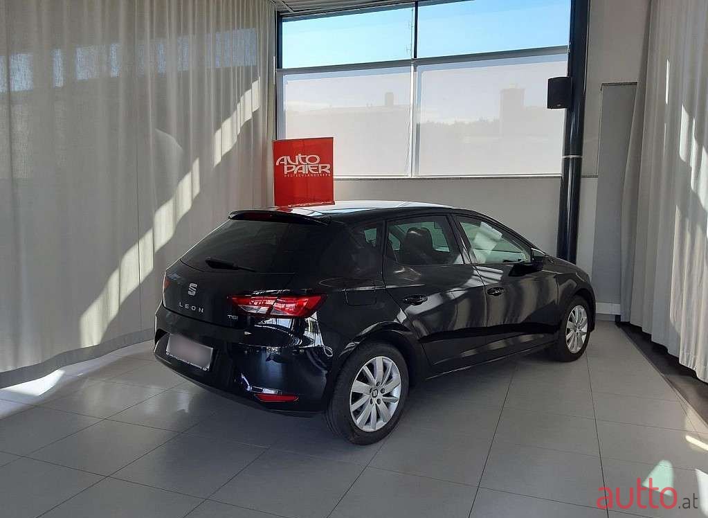 2015' SEAT Leon photo #6