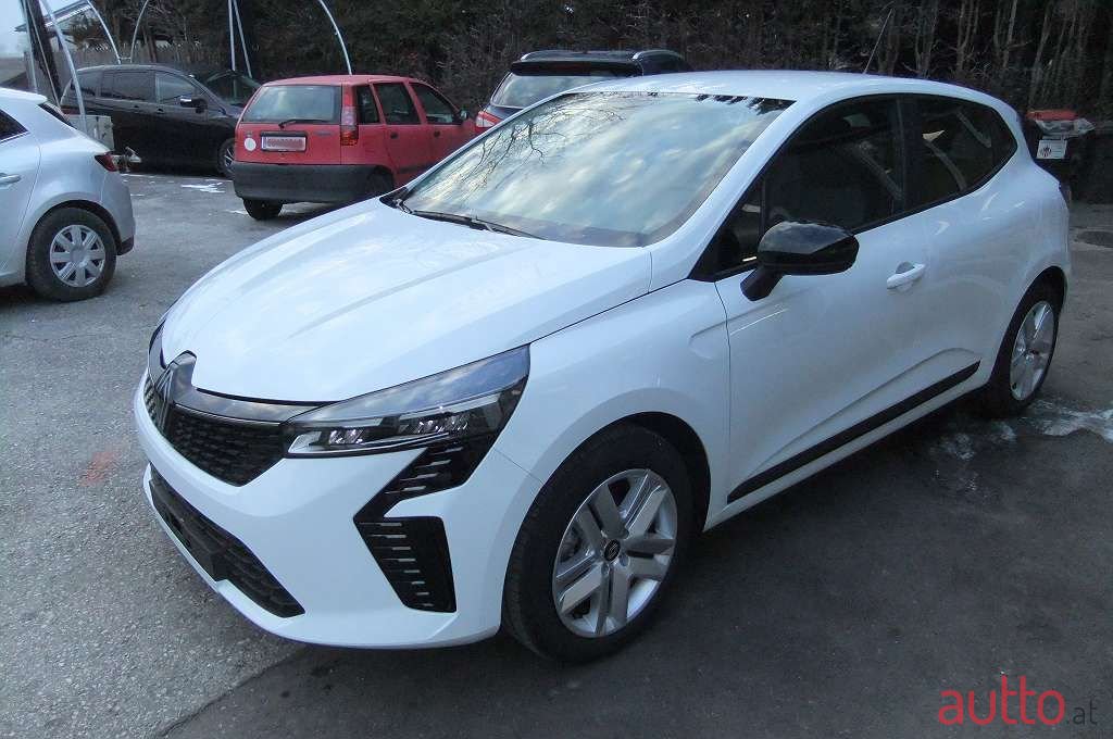2024' Renault Clio photo #5