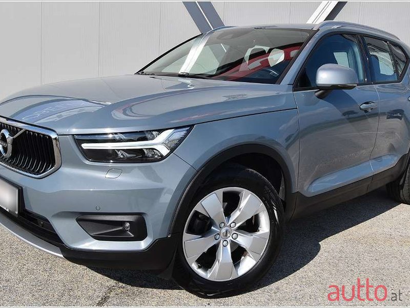 2019' Volvo XC40 photo #6