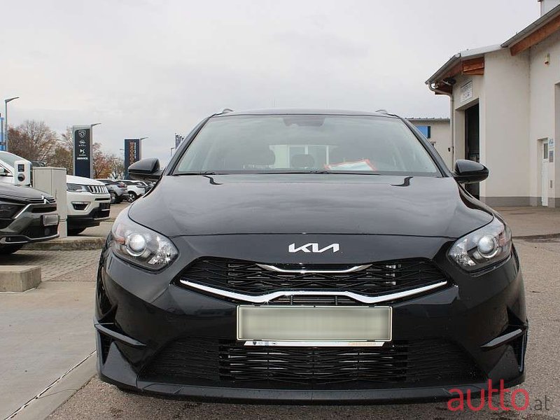 2023' Kia Ceed photo #1