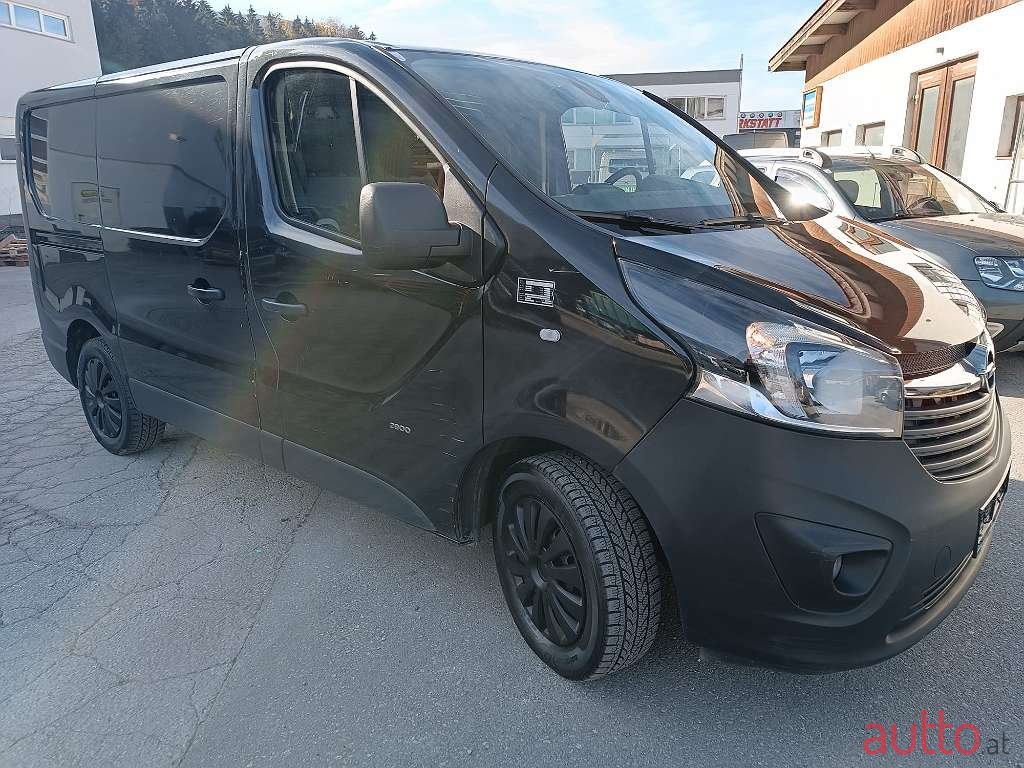 2017' Opel Vivaro photo #1