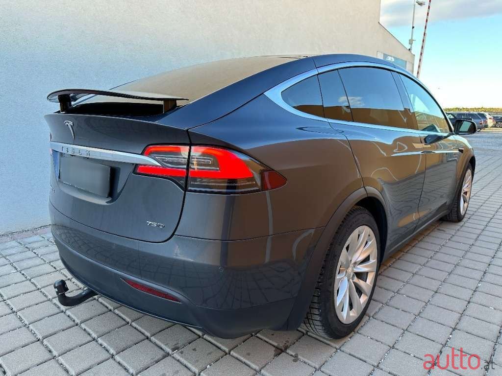 2018' Tesla Model X photo #3