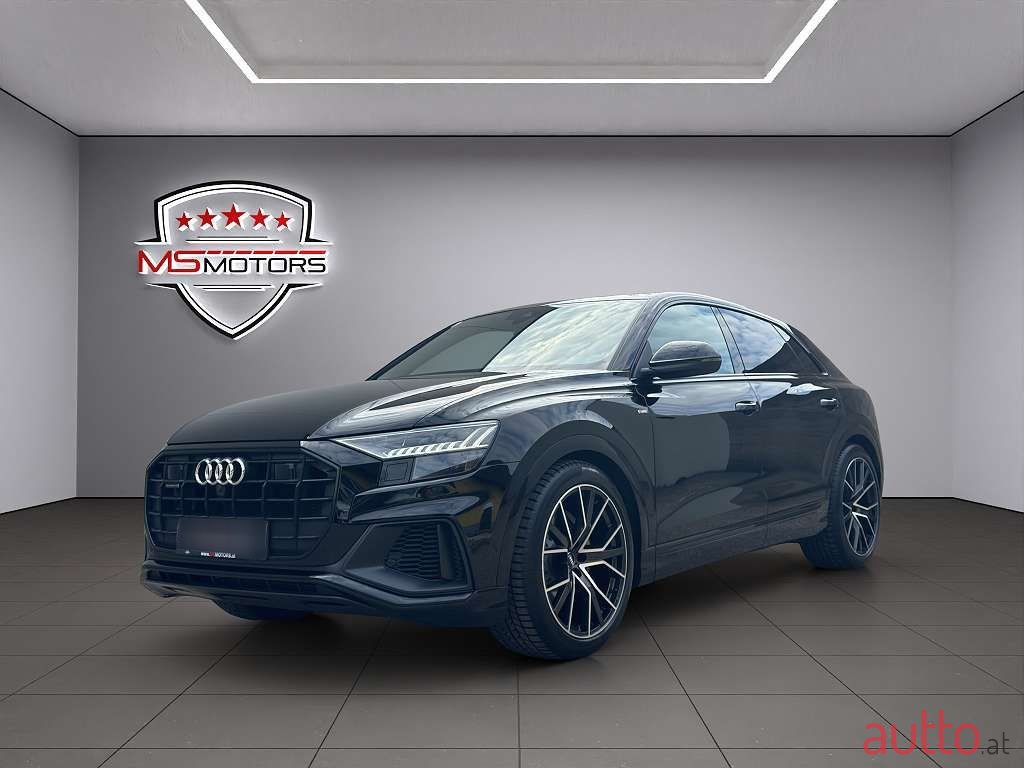 2019' Audi Q8 photo #1