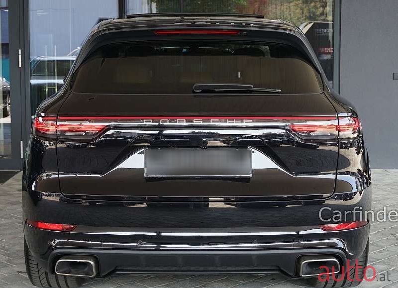 2018' Porsche Cayenne photo #4