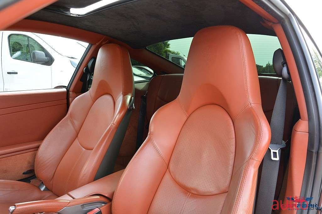 2005' Porsche 911 Carrera photo #5