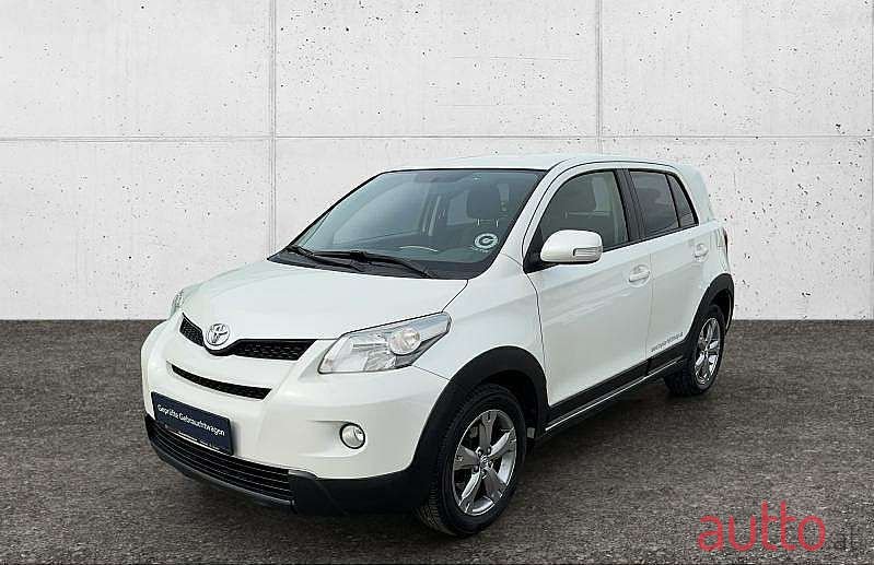 2013' Toyota Urban Cruiser photo #1