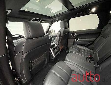 2017' Land Rover Range Rover Sport photo #6