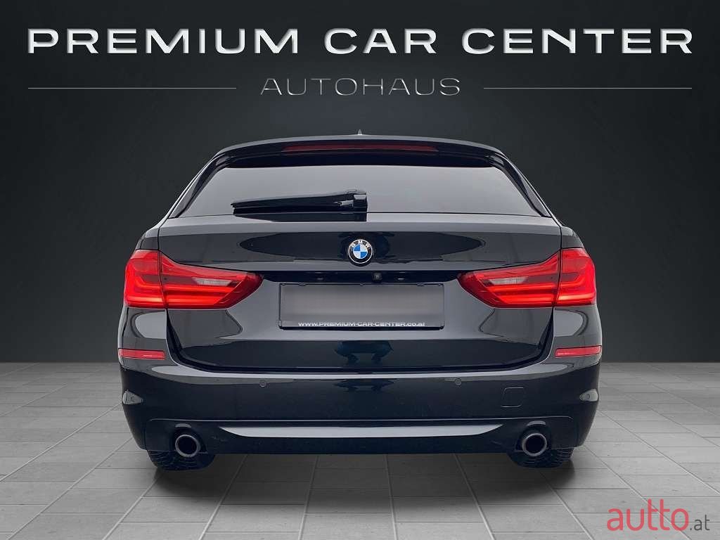 2017' BMW 5Er-Reihe photo #6