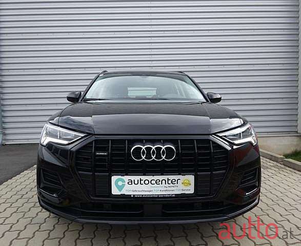 2020' Audi Q3 photo #2