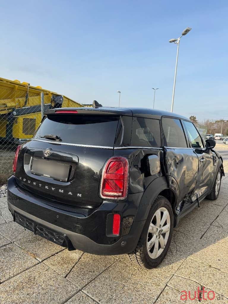 2020' MINI Countryman photo #4