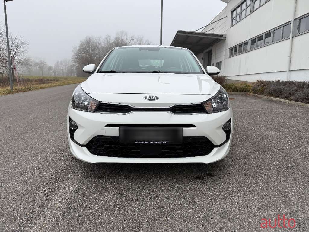 2021' Kia Rio photo #2