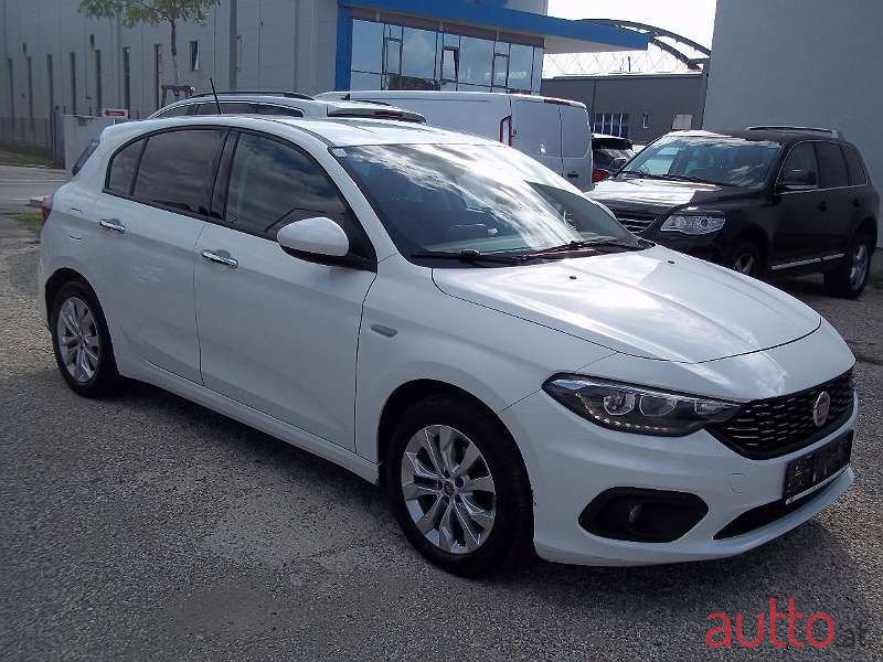 2016' Fiat Tipo photo #2