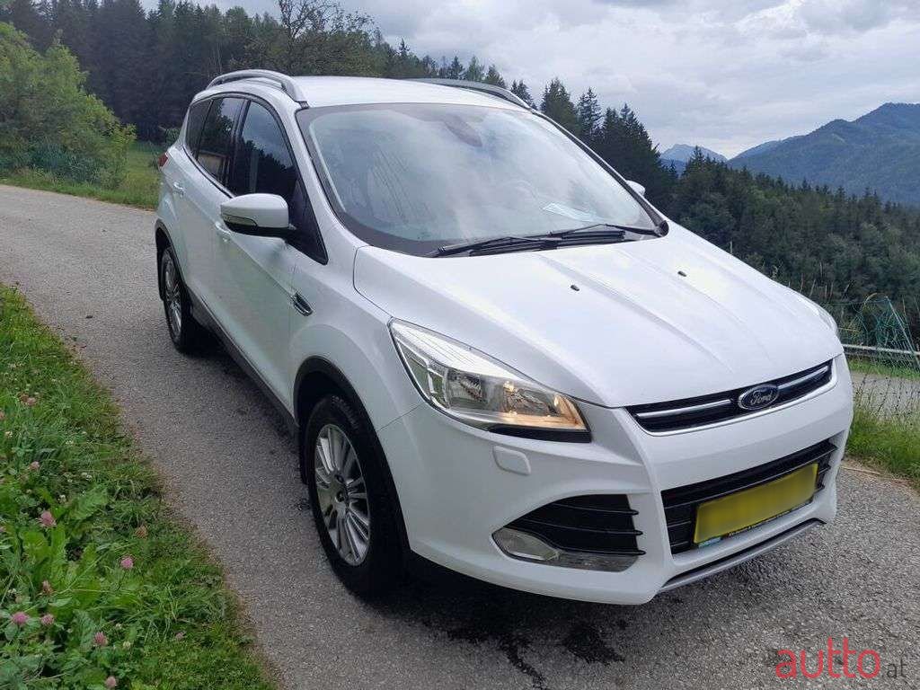 2013' Ford Kuga photo #3