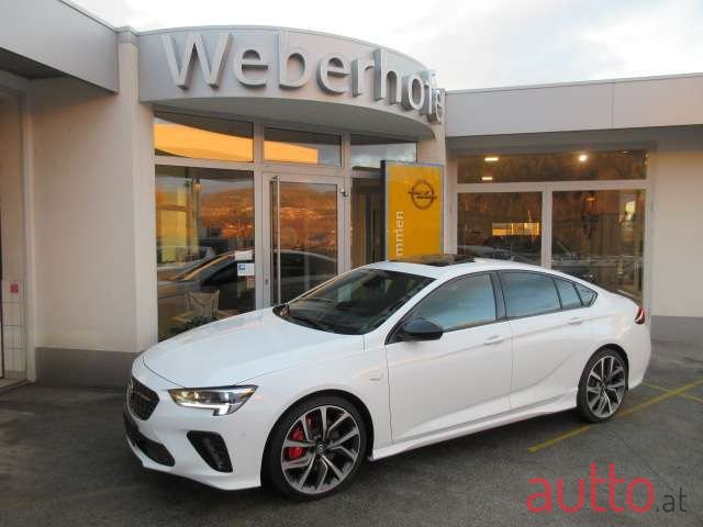 2021' Opel Insignia photo #1