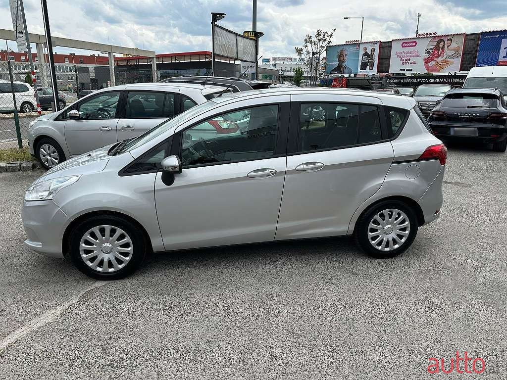 2015' Ford B-MAX photo #2