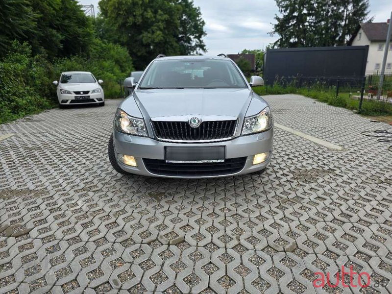 2011' Skoda Octavia photo #1