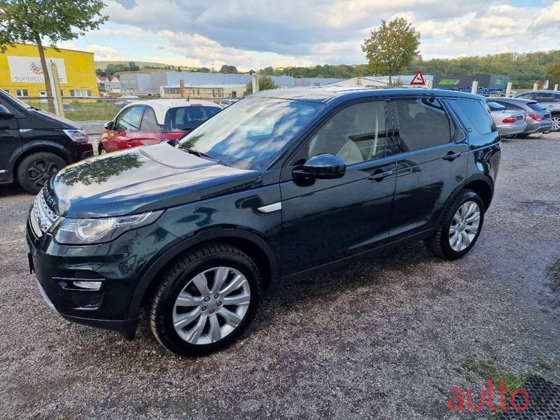 2016' Land Rover Discovery Sport photo #3