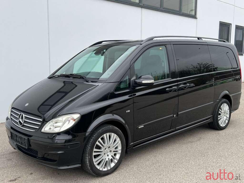 2008' Mercedes-Benz Viano photo #3