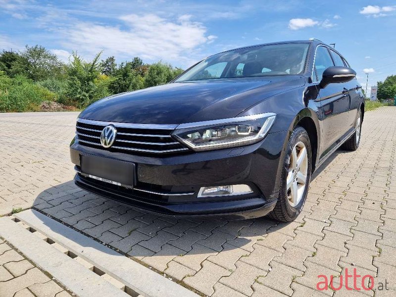 2015' Volkswagen Passat photo #4