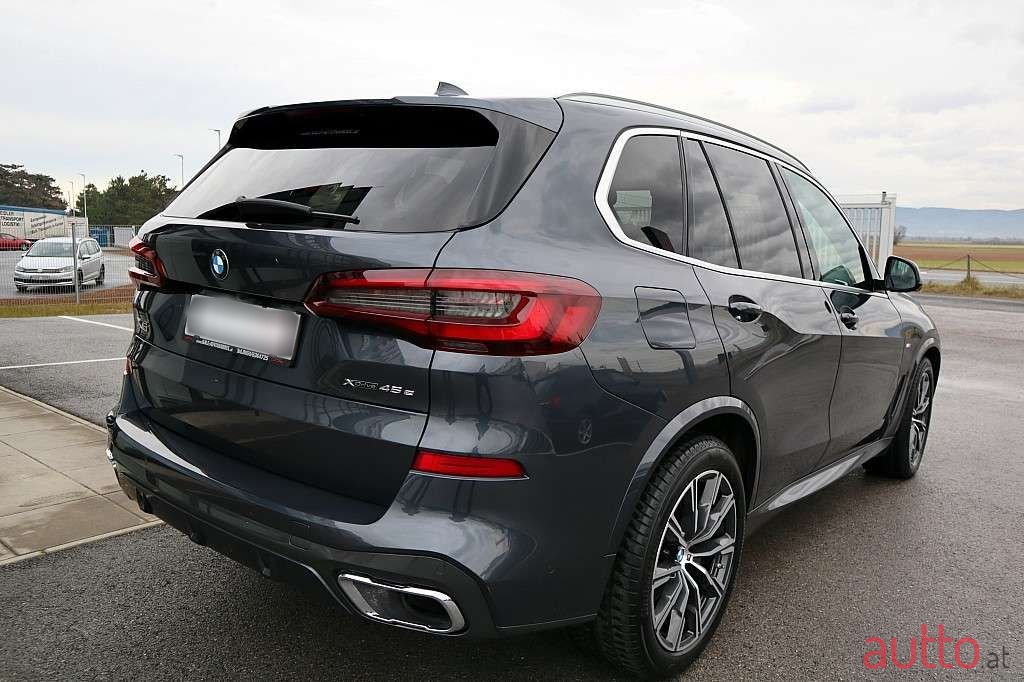 2020' BMW X5 photo #4