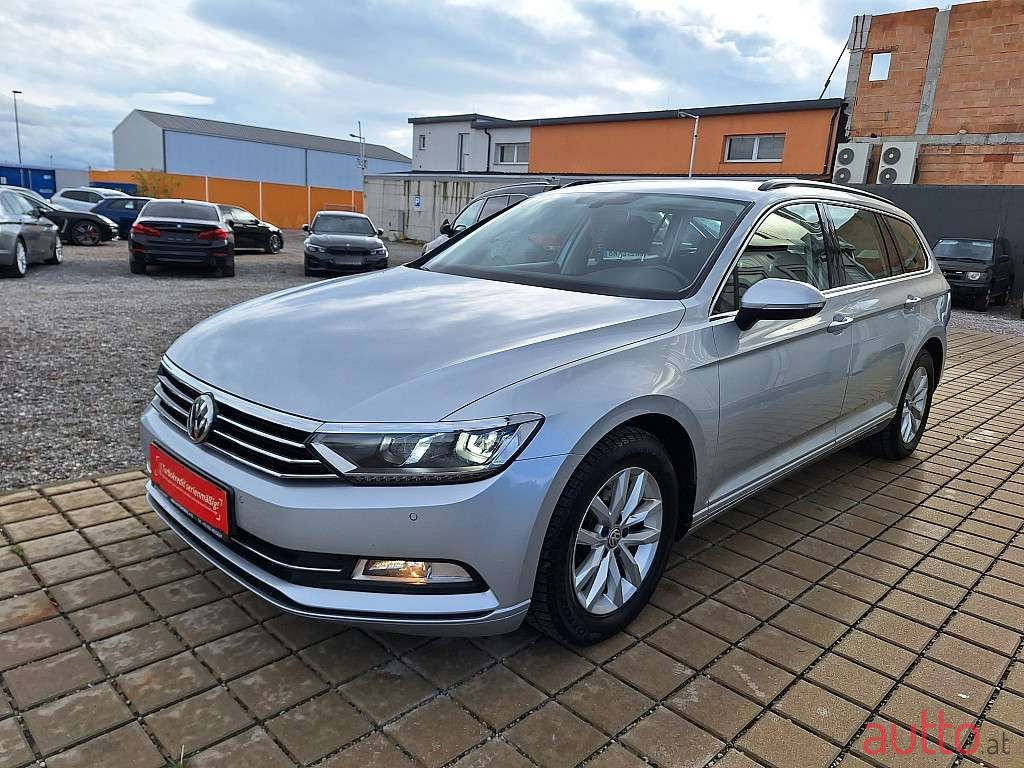 2015' Volkswagen Passat photo #3