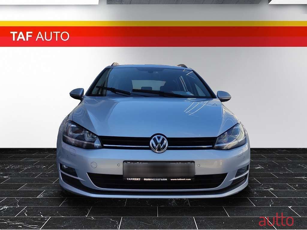 2015' Volkswagen Golf photo #3